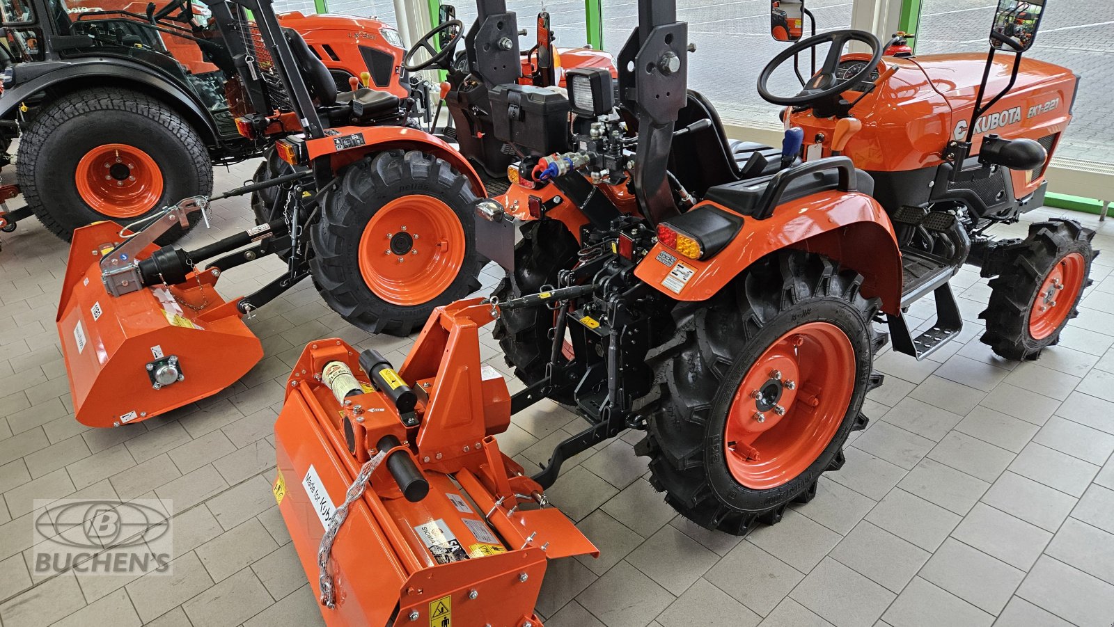 Kommunaltraktor des Typs Kubota EK1-221 inkl. Bodenfräse, Neumaschine in Olpe (Bild 9)