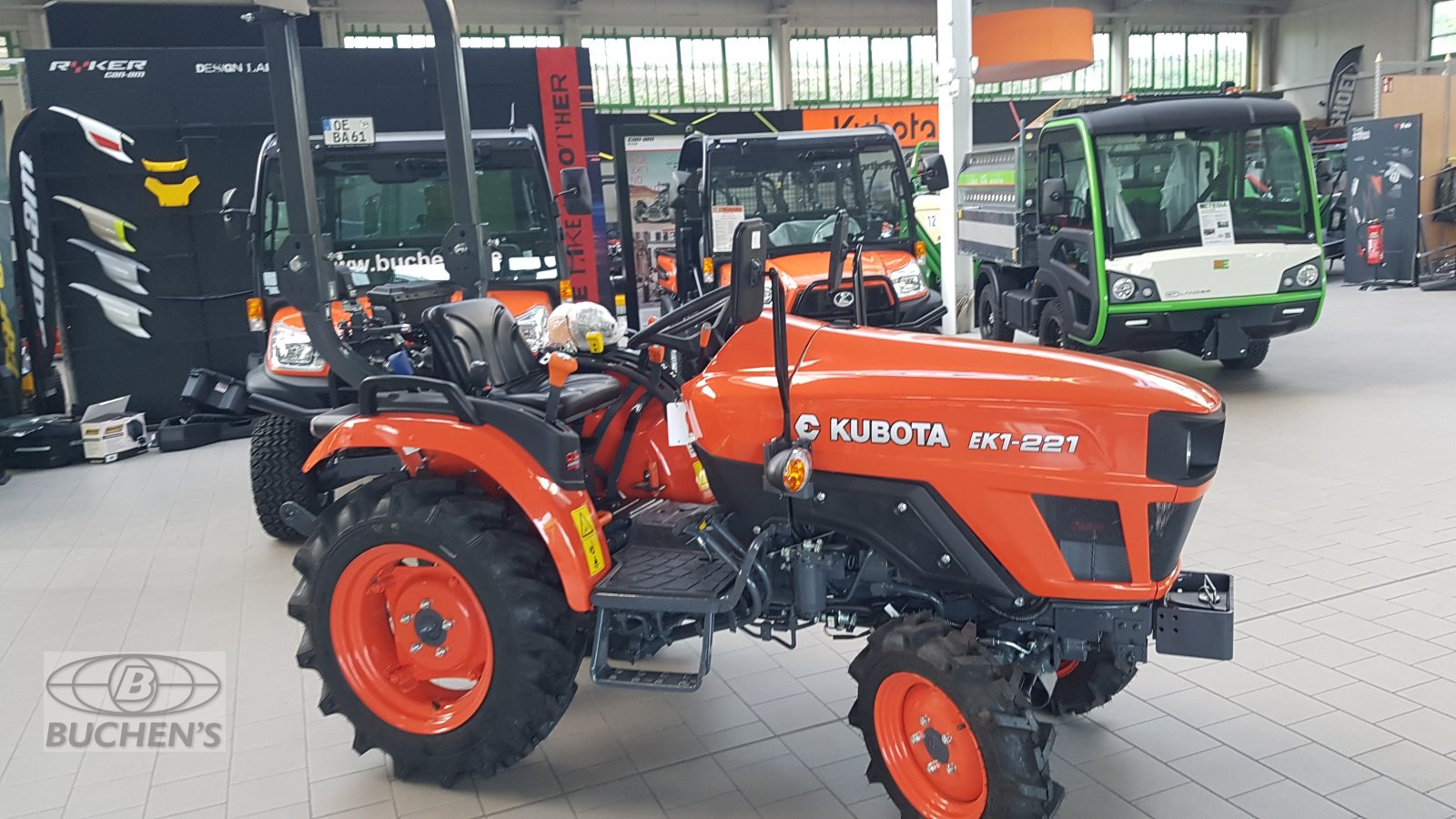Kommunaltraktor des Typs Kubota EK1-221, Neumaschine in Olpe (Bild 2)