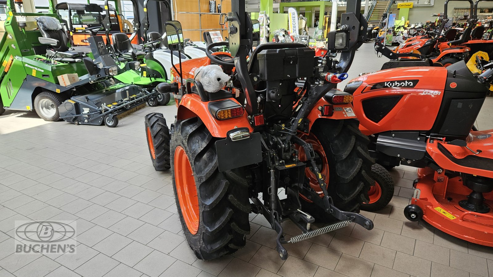 Kommunaltraktor typu Kubota EK1-221, Neumaschine v Olpe (Obrázek 12)