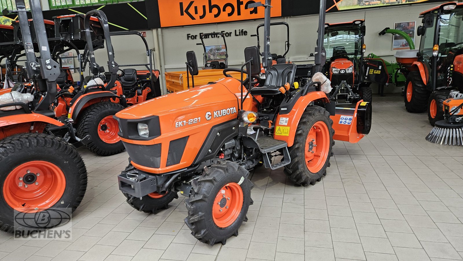 Kommunaltraktor typu Kubota EK1-221, Neumaschine v Olpe (Obrázek 8)
