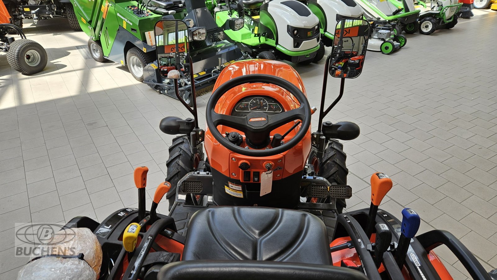 Kommunaltraktor typu Kubota EK1-221, Neumaschine v Olpe (Obrázek 7)