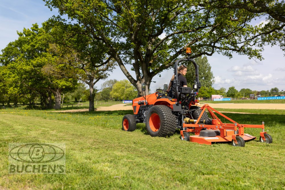 Kommunaltraktor des Typs Kubota EK1-261 HST inkl. Mähwerk, Neumaschine in Olpe (Bild 7)