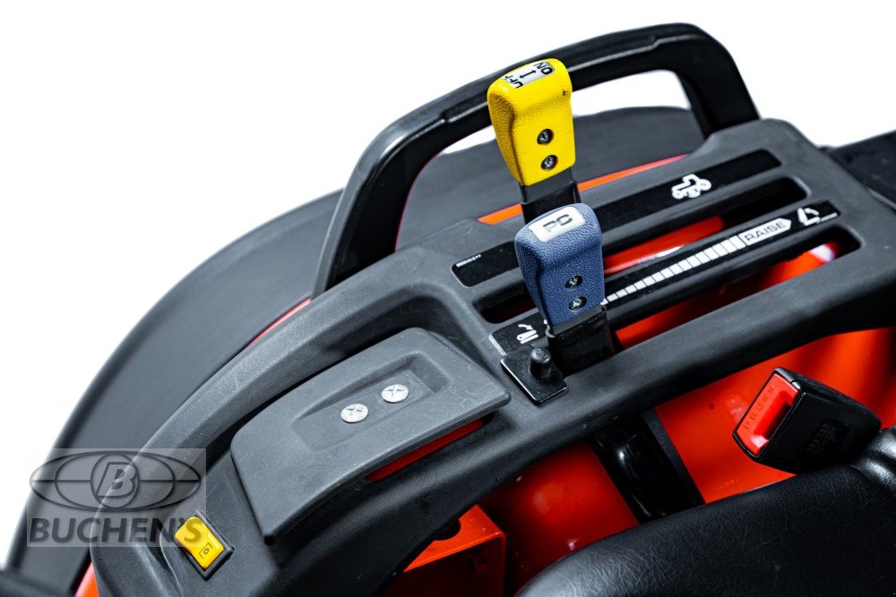 Kommunaltraktor typu Kubota EK1-261 HST, Neumaschine v Olpe (Obrázek 15)