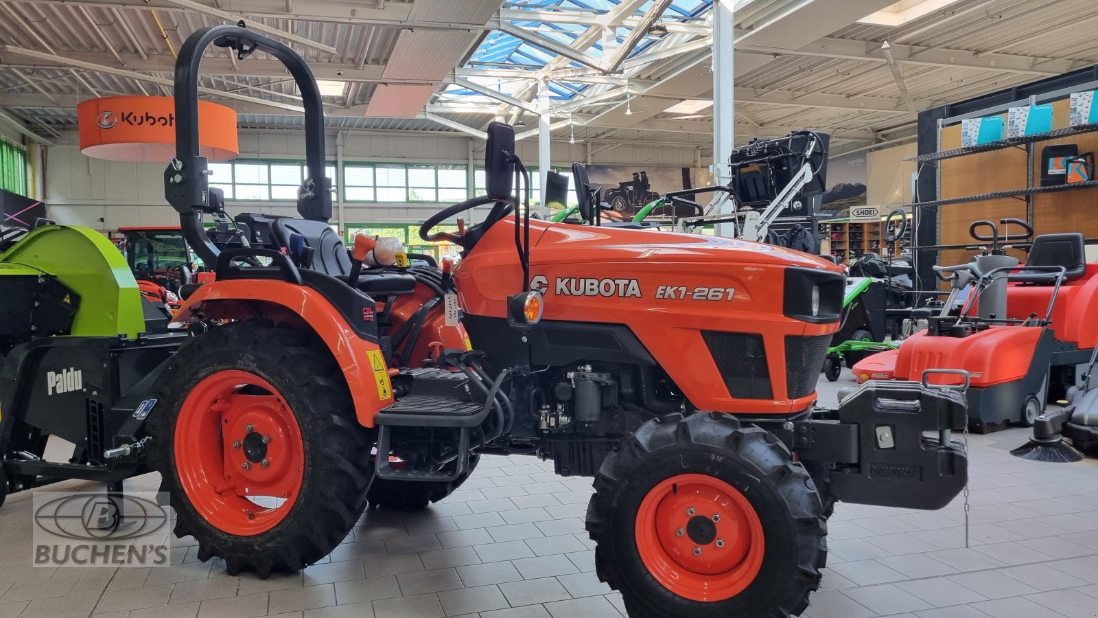 Kommunaltraktor des Typs Kubota EK1-261, Neumaschine in Olpe (Bild 5)