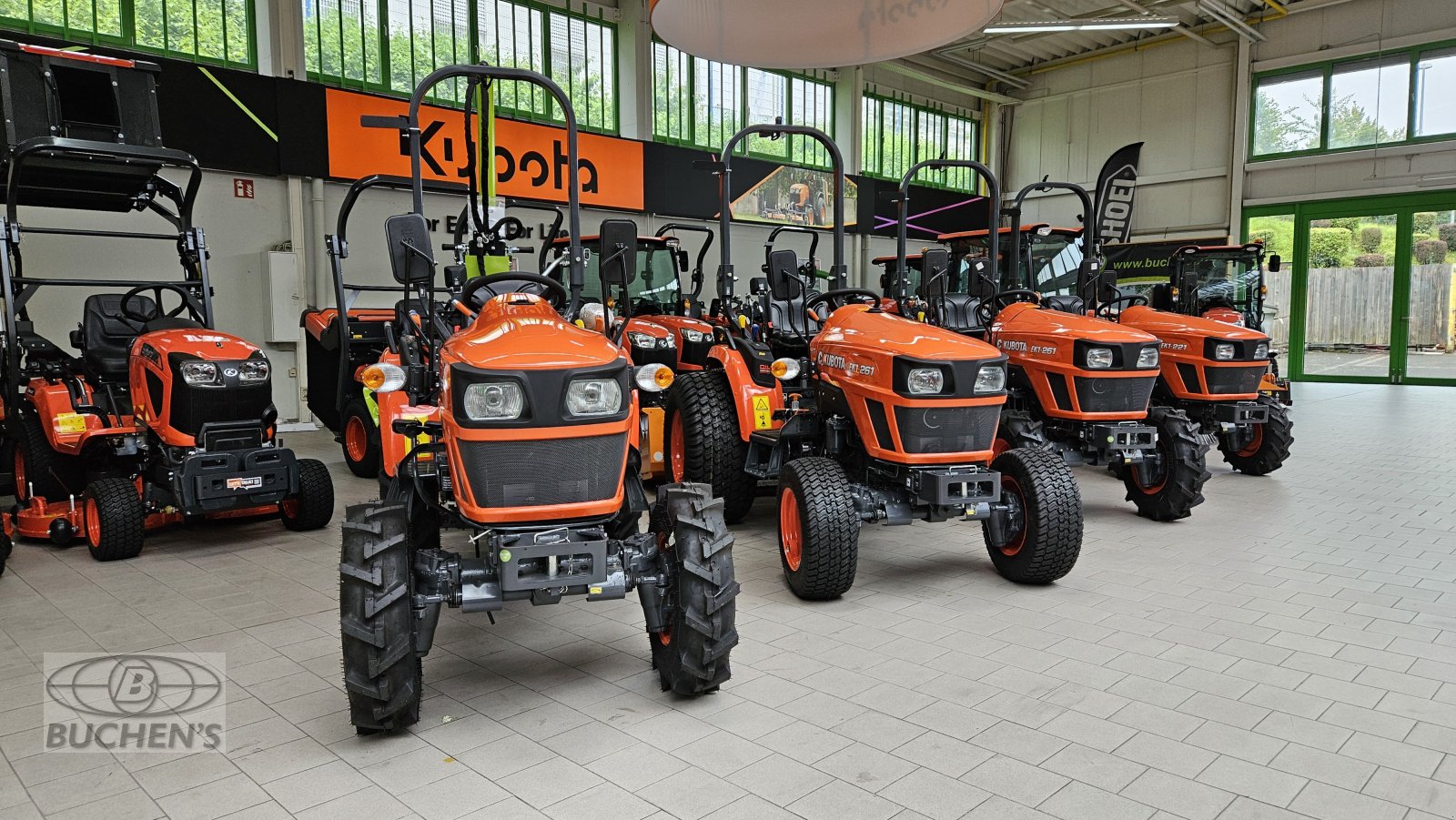 Kommunaltraktor typu Kubota EK1-261, Neumaschine v Olpe (Obrázek 7)