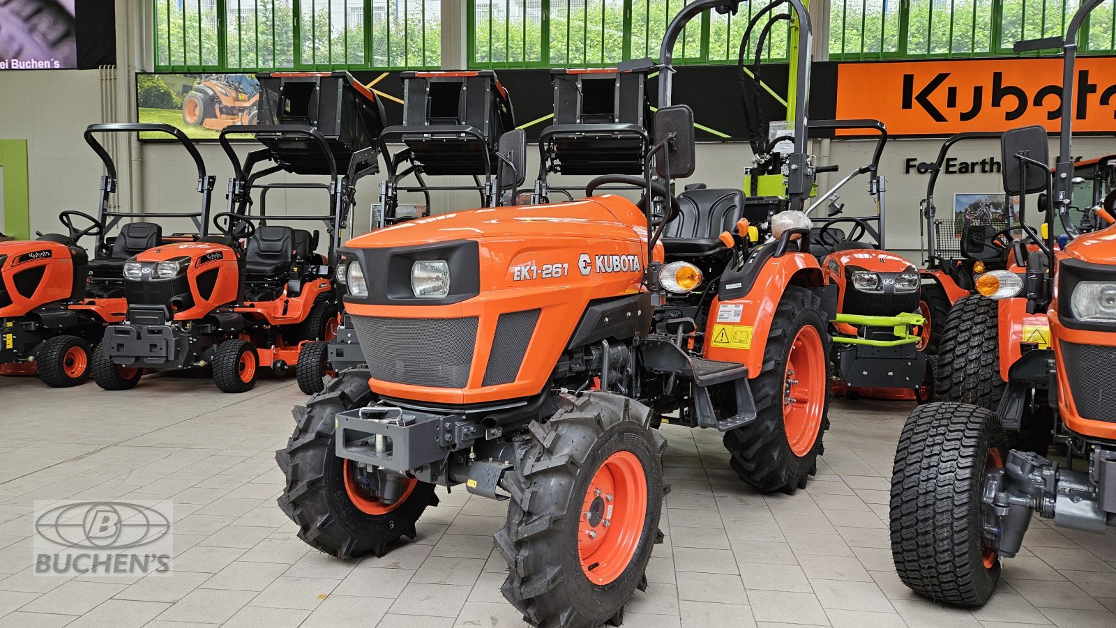 Kommunaltraktor typu Kubota EK1-261, Neumaschine v Olpe (Obrázek 11)