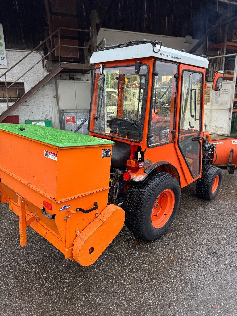 Kommunaltraktor typu Kubota HST 7100, Gebrauchtmaschine v Jonen (Obrázek 3)