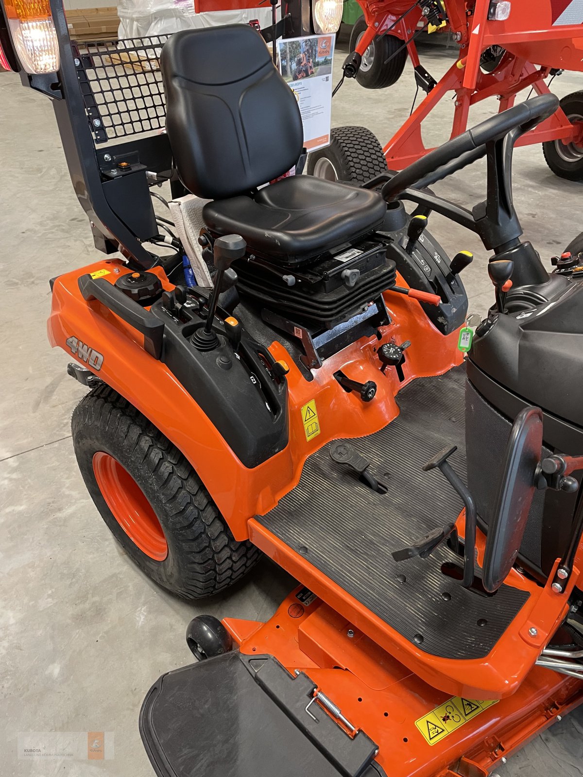 Kommunaltraktor des Typs Kubota Kubota BX-261 BX261 BX Zwischenachsmähwerk, Neumaschine in Biessenhofen (Bild 13)