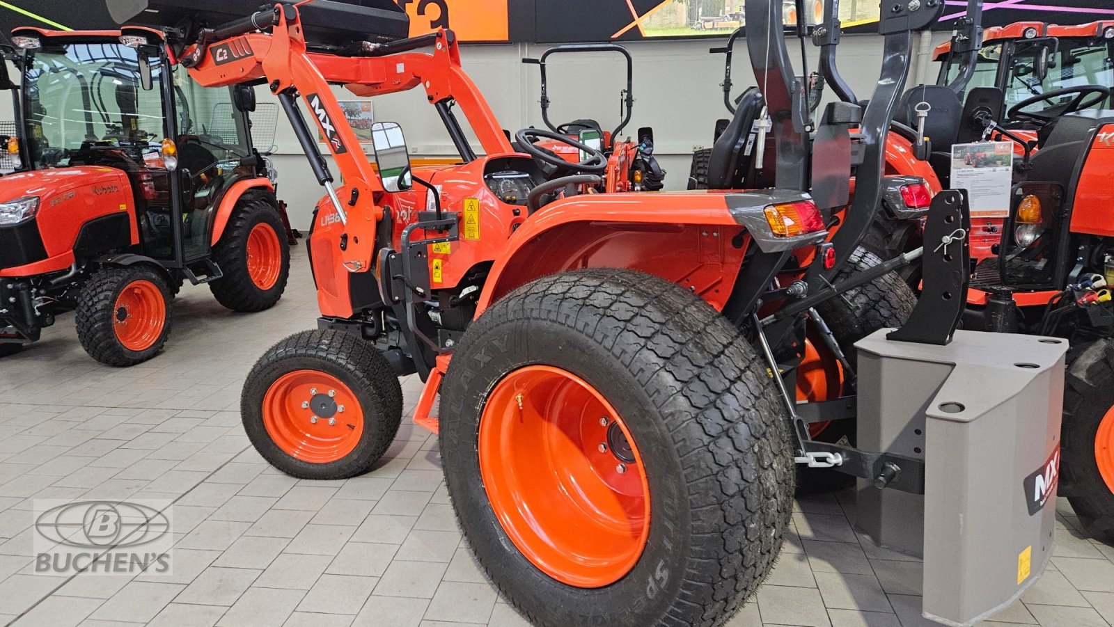 Kommunaltraktor of the type Kubota L1-382 D, Neumaschine in Olpe (Picture 5)