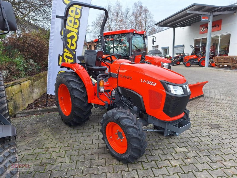 Kommunaltraktor του τύπου Kubota L1 382 DW EC, Neumaschine σε Groß-Umstadt (Φωτογραφία 1)