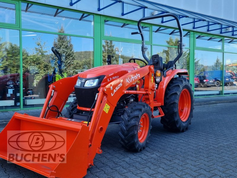 Kommunaltraktor tip Kubota L1-382 HST Frontlader, Neumaschine in Olpe (Poză 1)