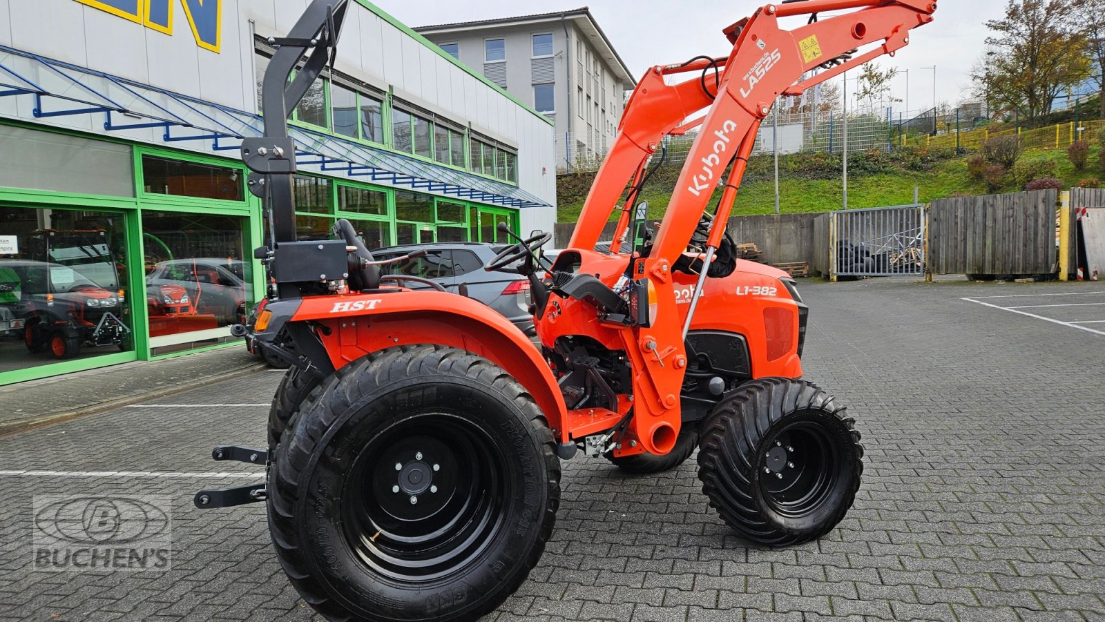 Kommunaltraktor des Typs Kubota L1-382 HST, Gebrauchtmaschine in Olpe (Bild 9)