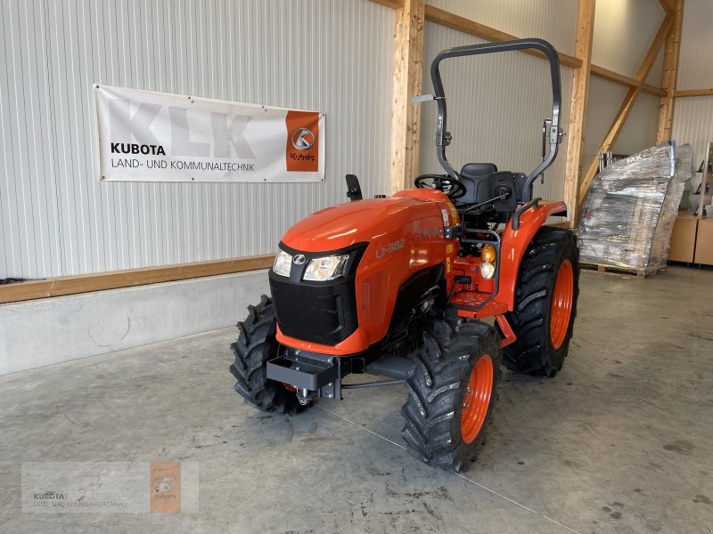 Kubota L1-382, Neumaschine, Baujahr: 2023, Hektar: 0 ha, Betriebsstunden: 1 Stunden (Bild 1) Kommunaltraktor des Typs Kubota L1-382, Neumaschine in Biessenhofen (Bild 1)