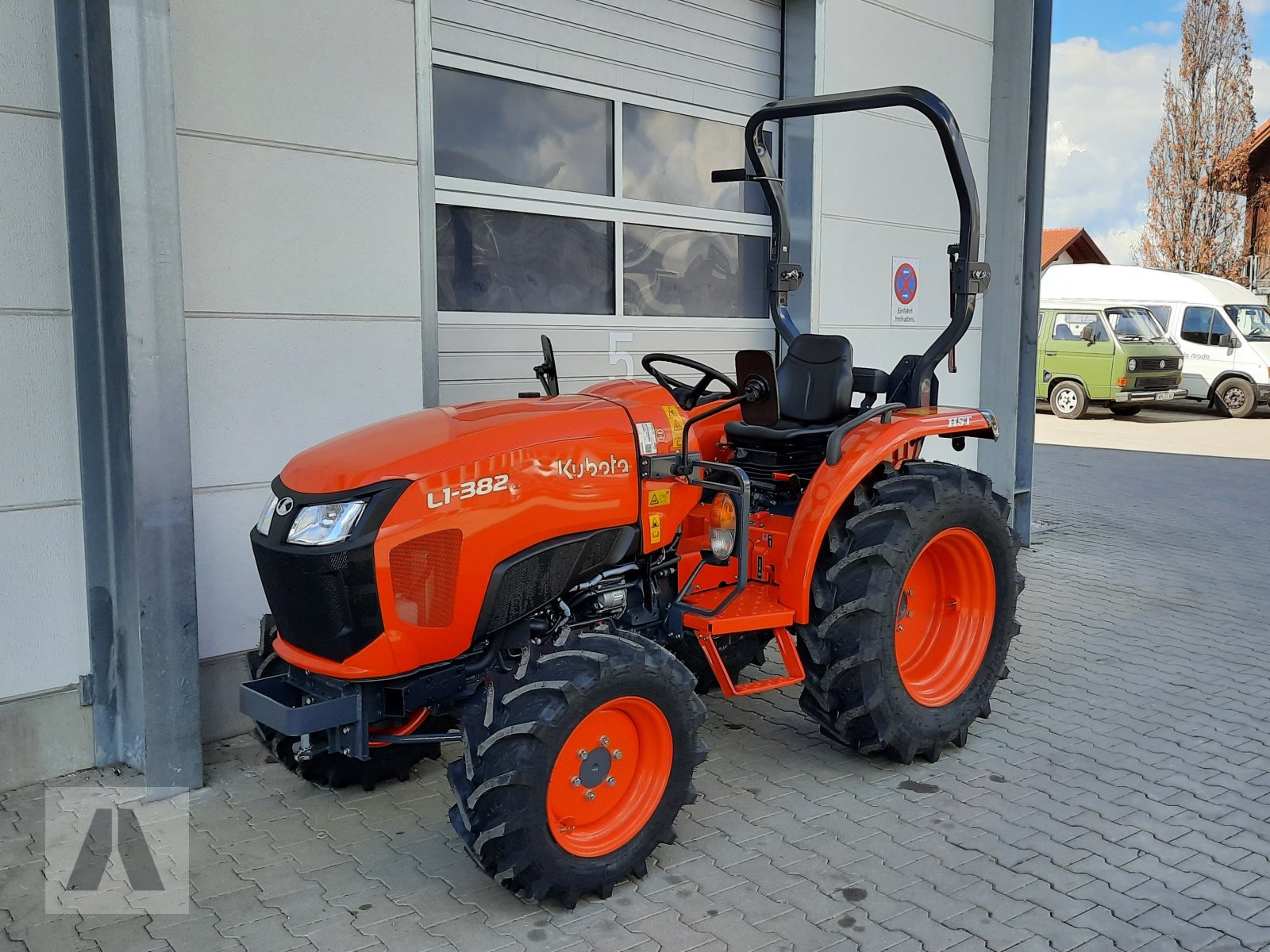 Kommunaltraktor des Typs Kubota L1-382, Neumaschine in Antdorf (Bild 2)