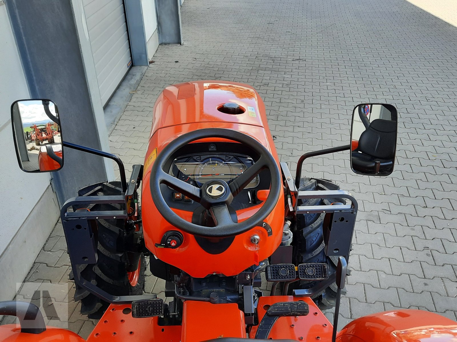 Kommunaltraktor des Typs Kubota L1-382, Neumaschine in Antdorf (Bild 10)