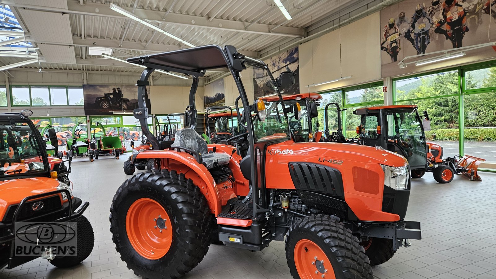 Kommunaltraktor typu Kubota L1-452 D, Neumaschine v Olpe (Obrázek 3)