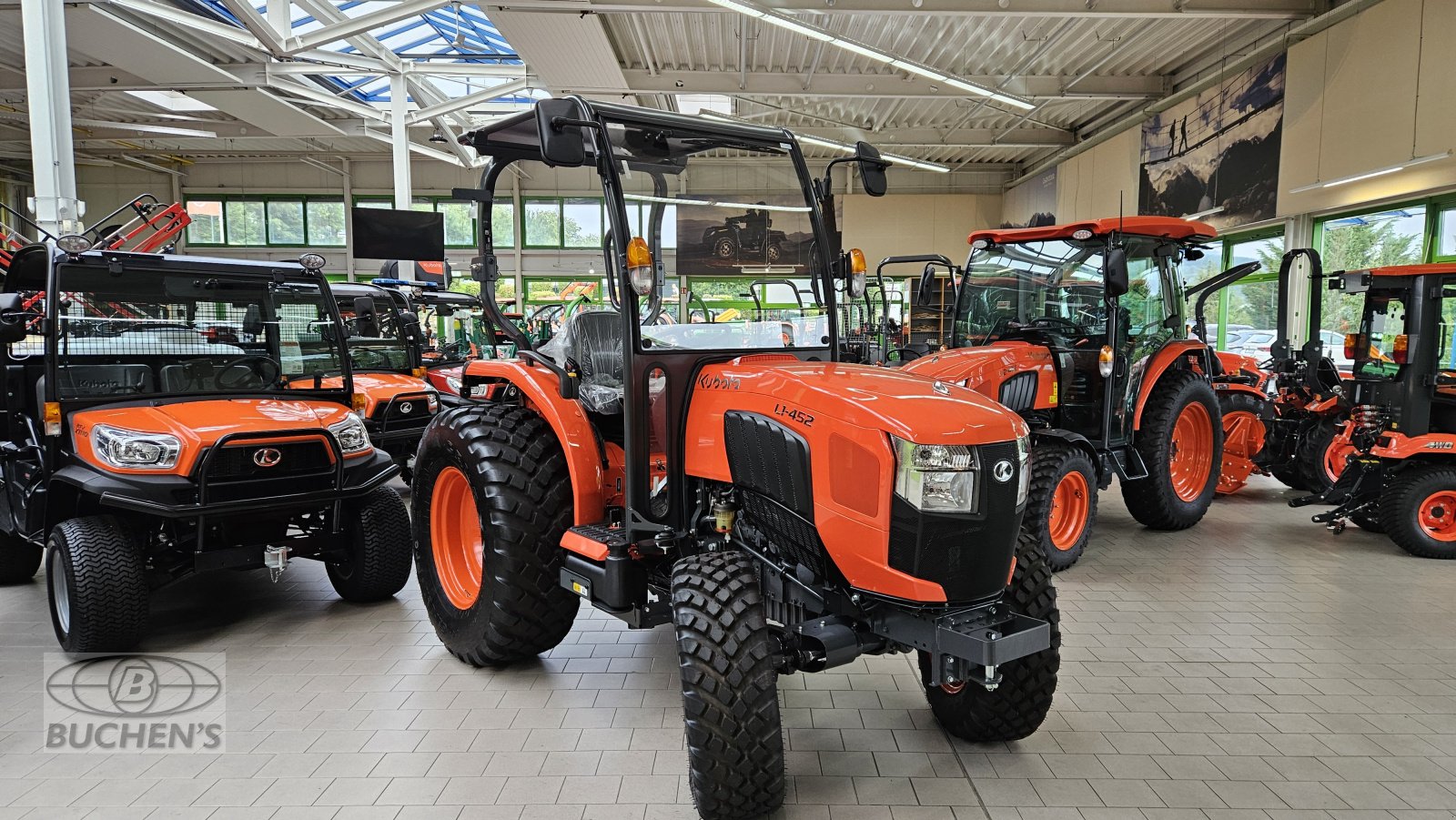 Kommunaltraktor typu Kubota L1-452 D, Neumaschine v Olpe (Obrázek 4)