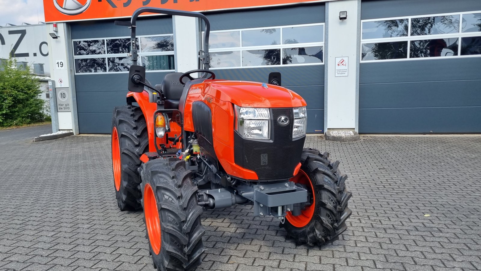 Kommunaltraktor typu Kubota L1-452 D, Neumaschine v Olpe (Obrázok 4)