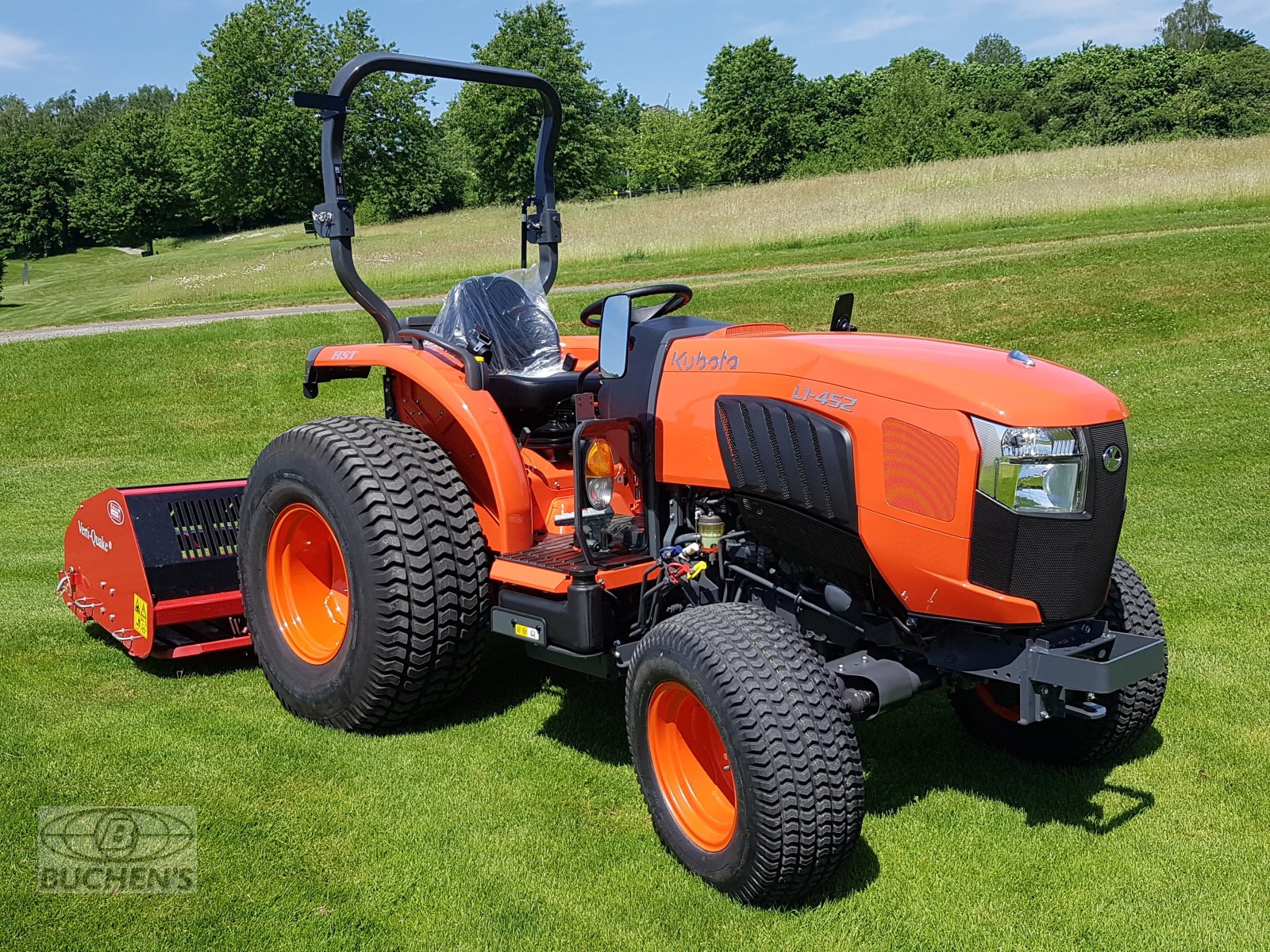Kommunaltraktor tip Kubota L1-452 Hydrostat ab 0,99% Finanzierung, Neumaschine in Olpe (Poză 1)