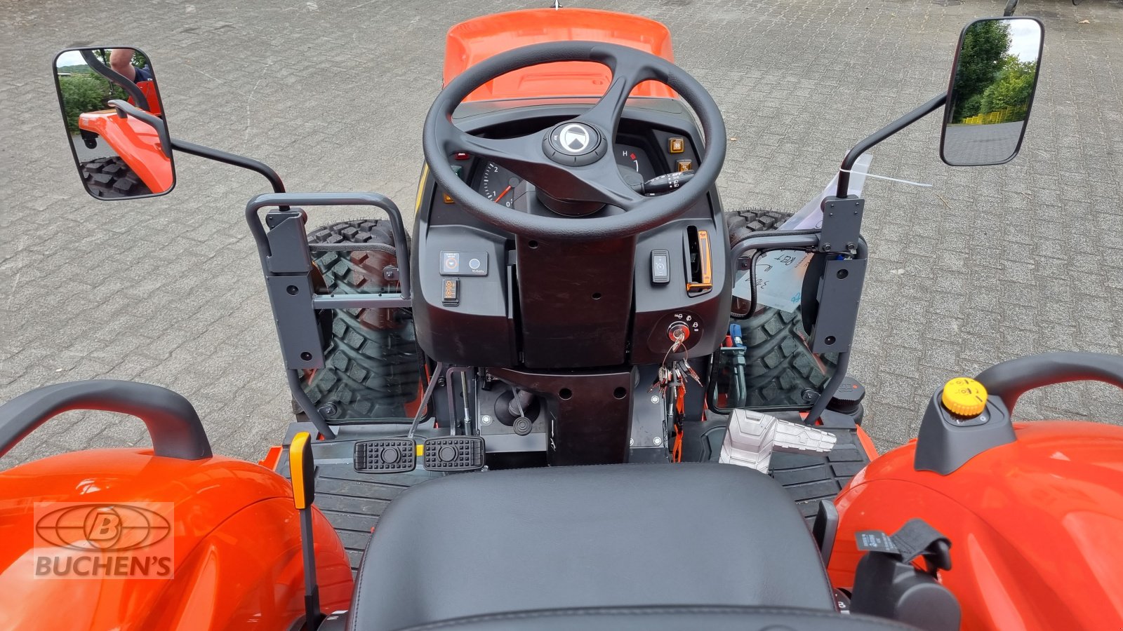 Kommunaltraktor des Typs Kubota L1-452 Hydrostat ab 0,99% Finanzierung, Neumaschine in Olpe (Bild 10)