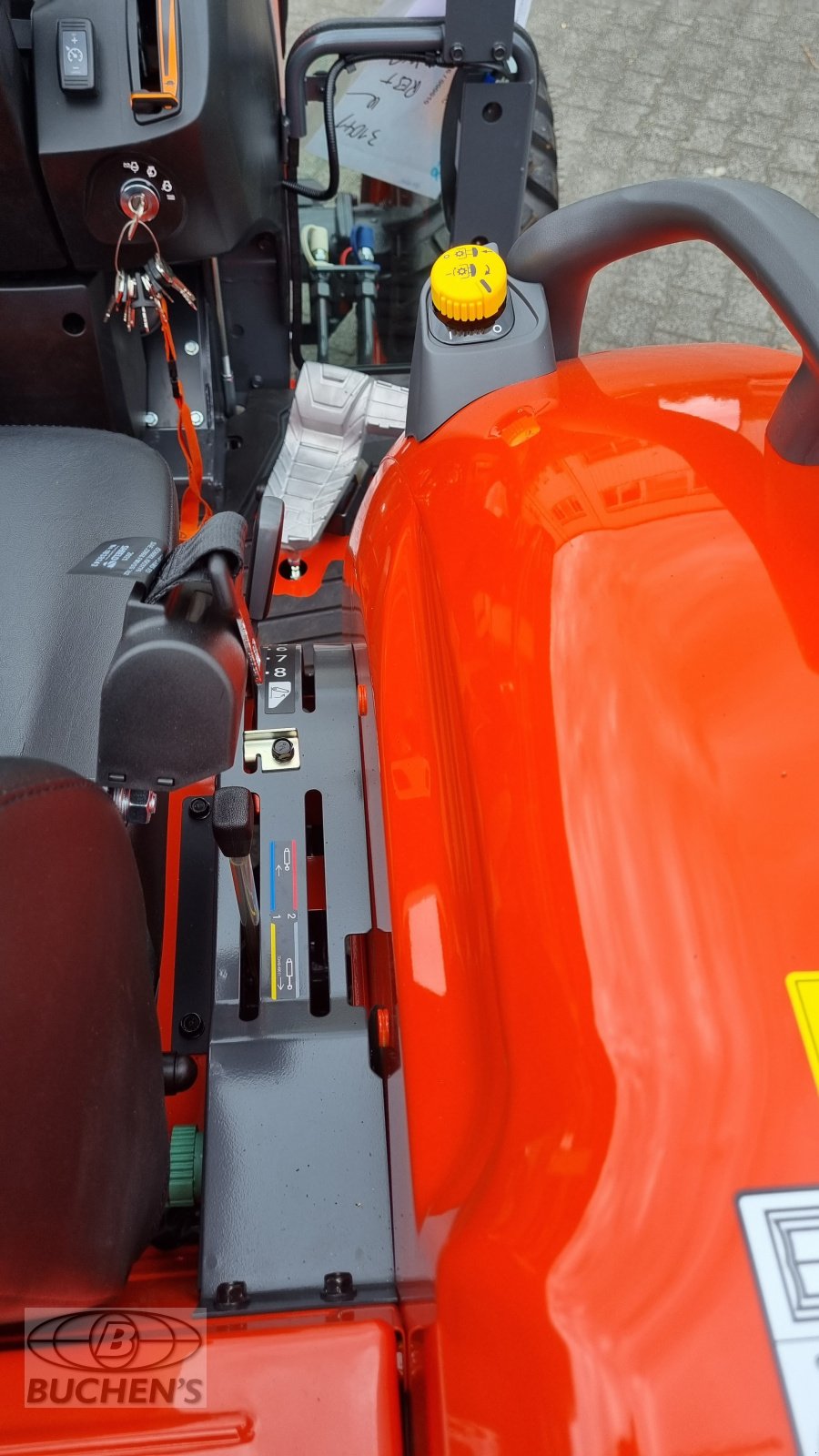 Kommunaltraktor des Typs Kubota L1-452 Hydrostat ab 0,99% Finanzierung, Neumaschine in Olpe (Bild 11)