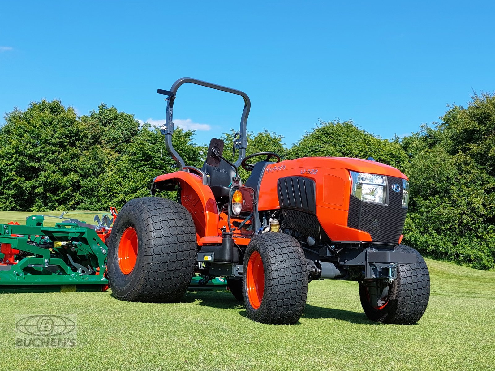 Kommunaltraktor des Typs Kubota L1-522 Turf, Neumaschine in Olpe (Bild 2)