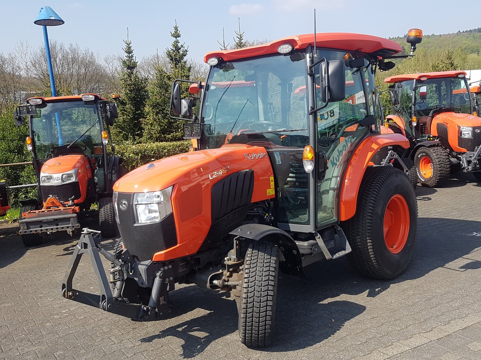 Kommunaltraktor of the type Kubota L2-452 Demo, Neumaschine in Olpe (Picture 8)