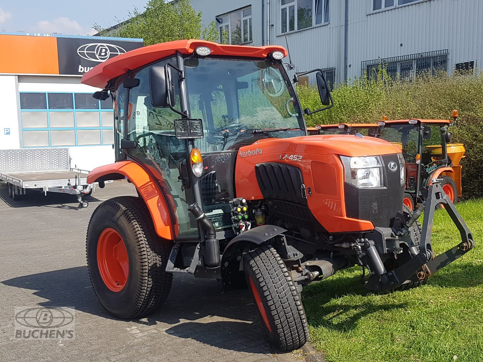 Kommunaltraktor des Typs Kubota L2-452 H Winterdienstpaket, Neumaschine in Olpe (Bild 9)