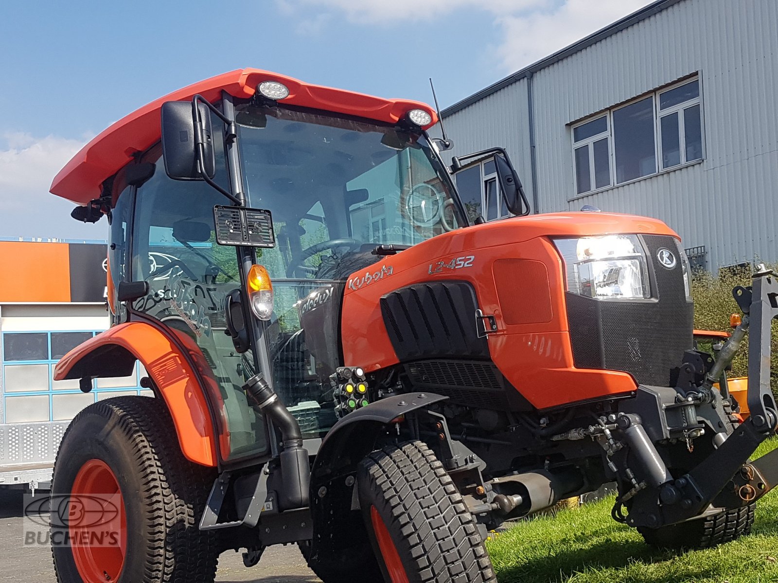 Kommunaltraktor des Typs Kubota L2-452 H Winterdienstpaket, Neumaschine in Olpe (Bild 12)