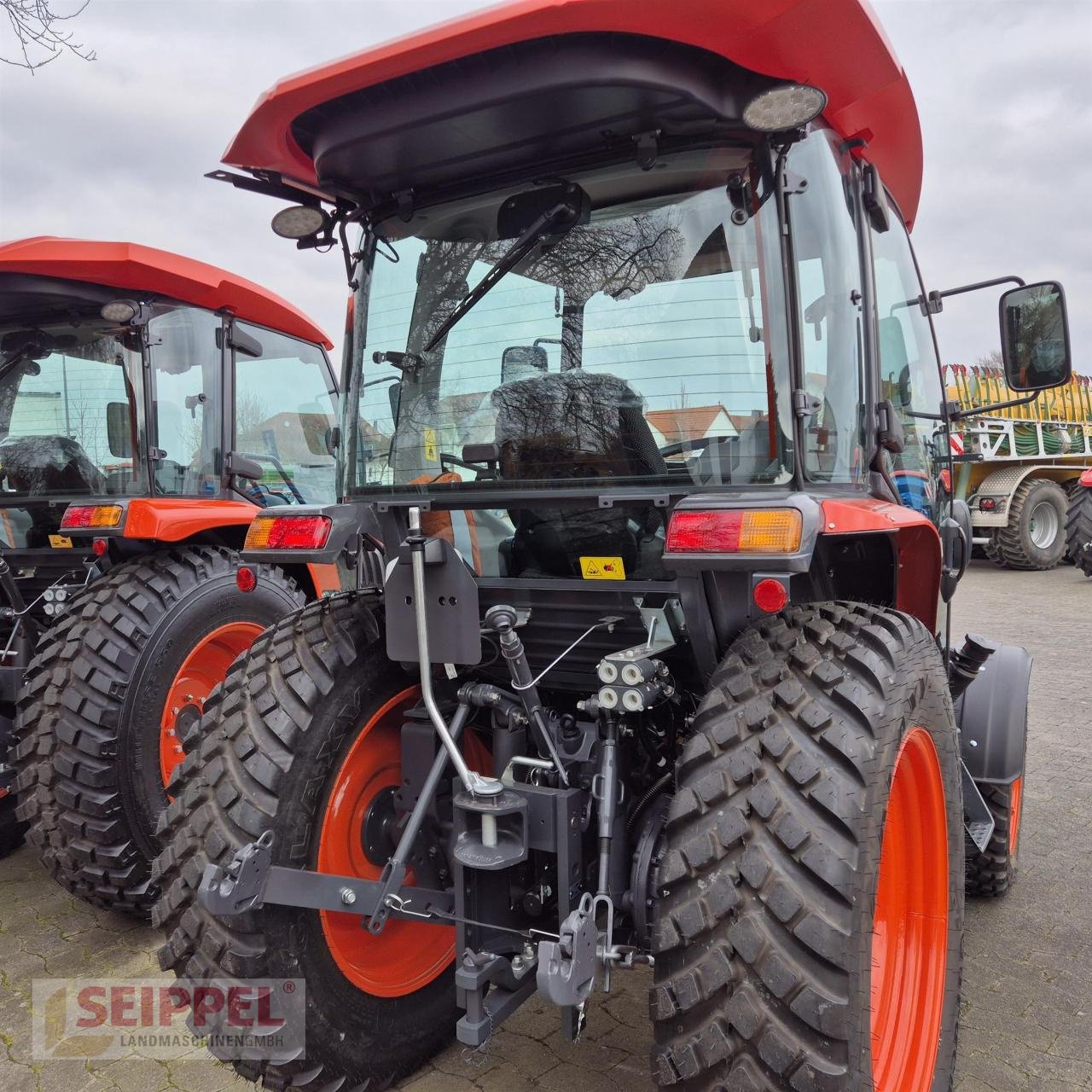 Kommunaltraktor des Typs Kubota L2-452 Winteraktion FH+FZ, Neumaschine in Groß-Umstadt (Bild 2)