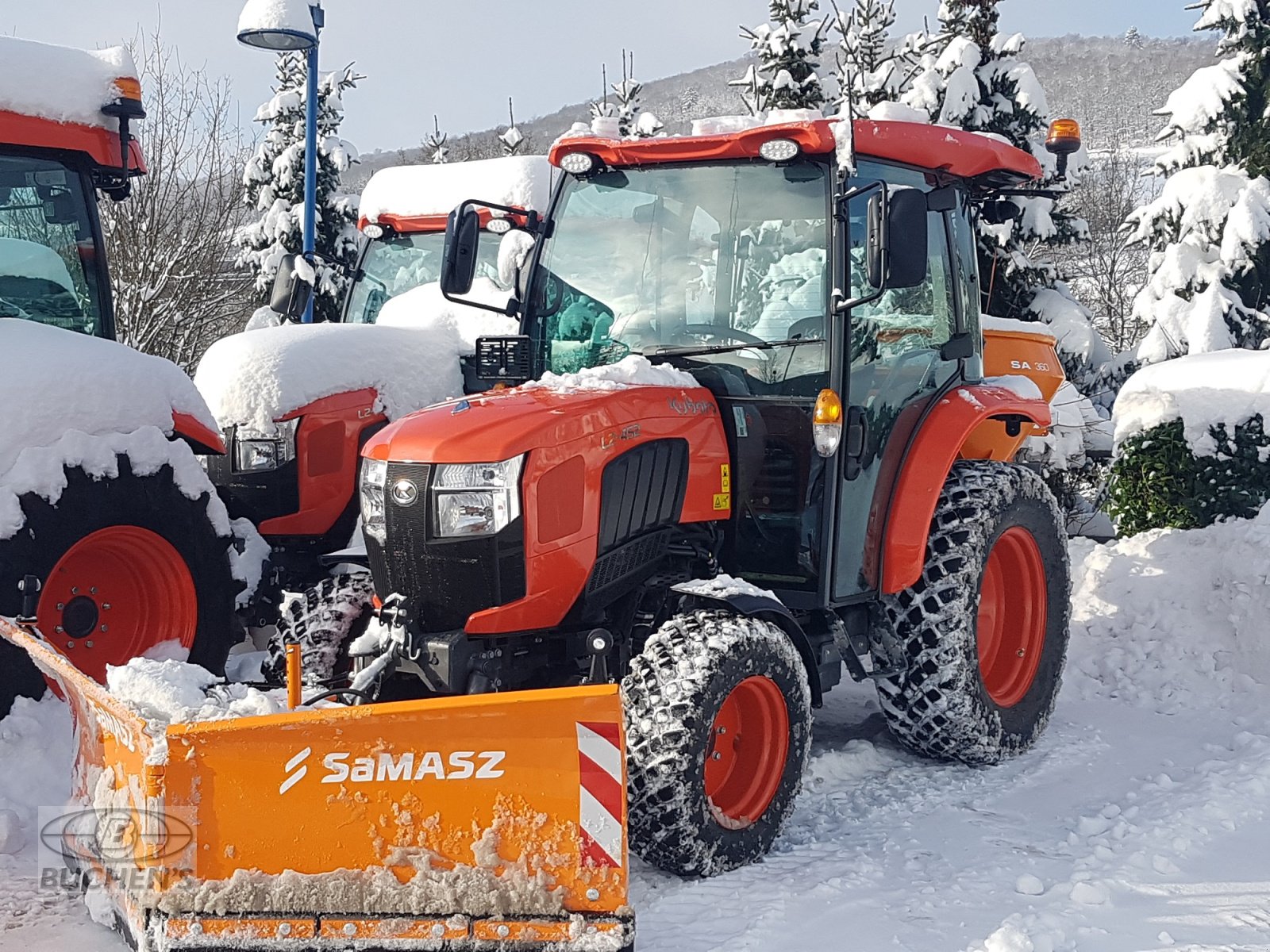 Kommunaltraktor des Typs Kubota L2-452H CAB Winterdienstpaket ab 0,99%, Neumaschine in Olpe (Bild 2)