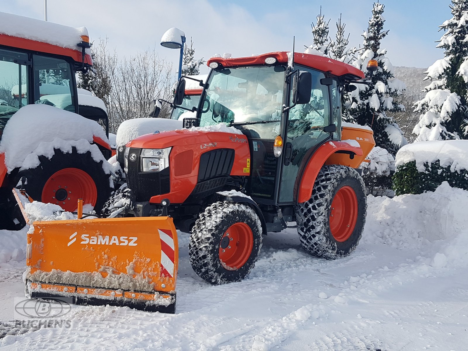 Kommunaltraktor des Typs Kubota L2-452H CAB Winterdienstpaket ab 0,99%, Neumaschine in Olpe (Bild 4)