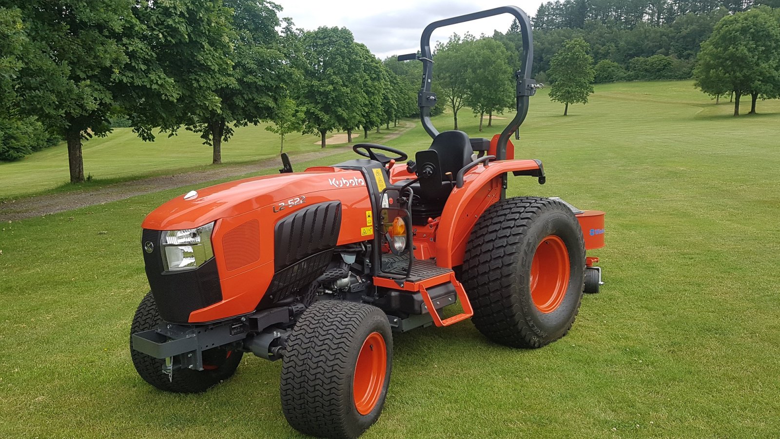 Kommunaltraktor des Typs Kubota L2-522, Neumaschine in Olpe (Bild 9)