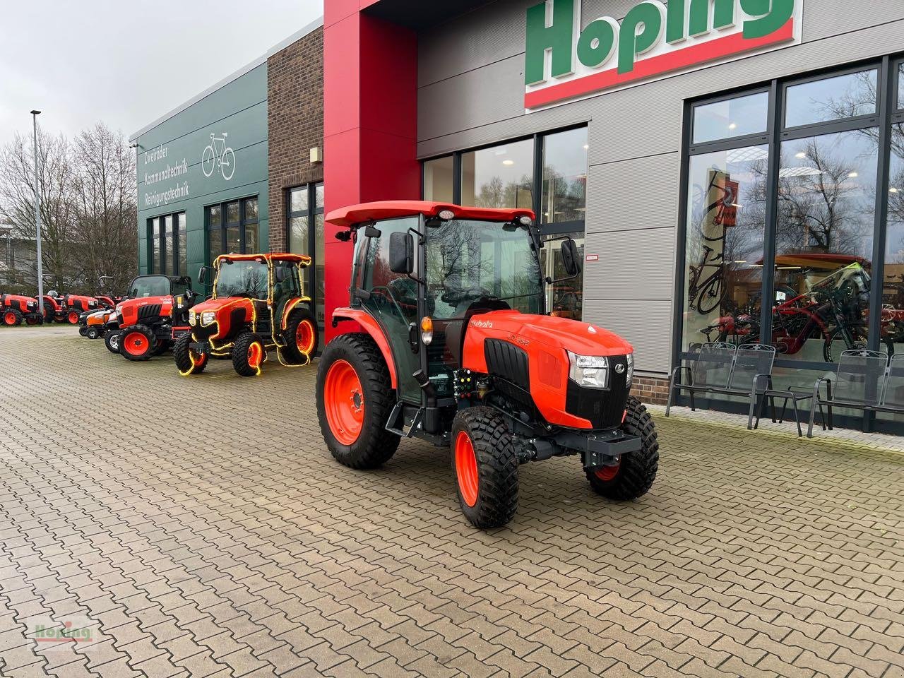 Kommunaltraktor des Typs Kubota L2-552 DHC, Neumaschine in Bakum (Bild 8)