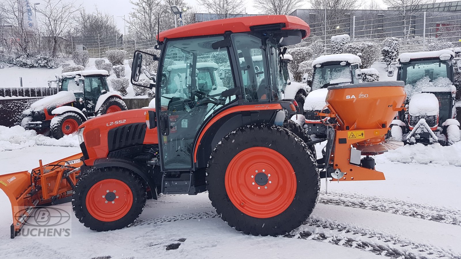 Kommunaltraktor typu Kubota L2-552 H CAB Winterdienstpaket, Neumaschine v Olpe (Obrázek 4)