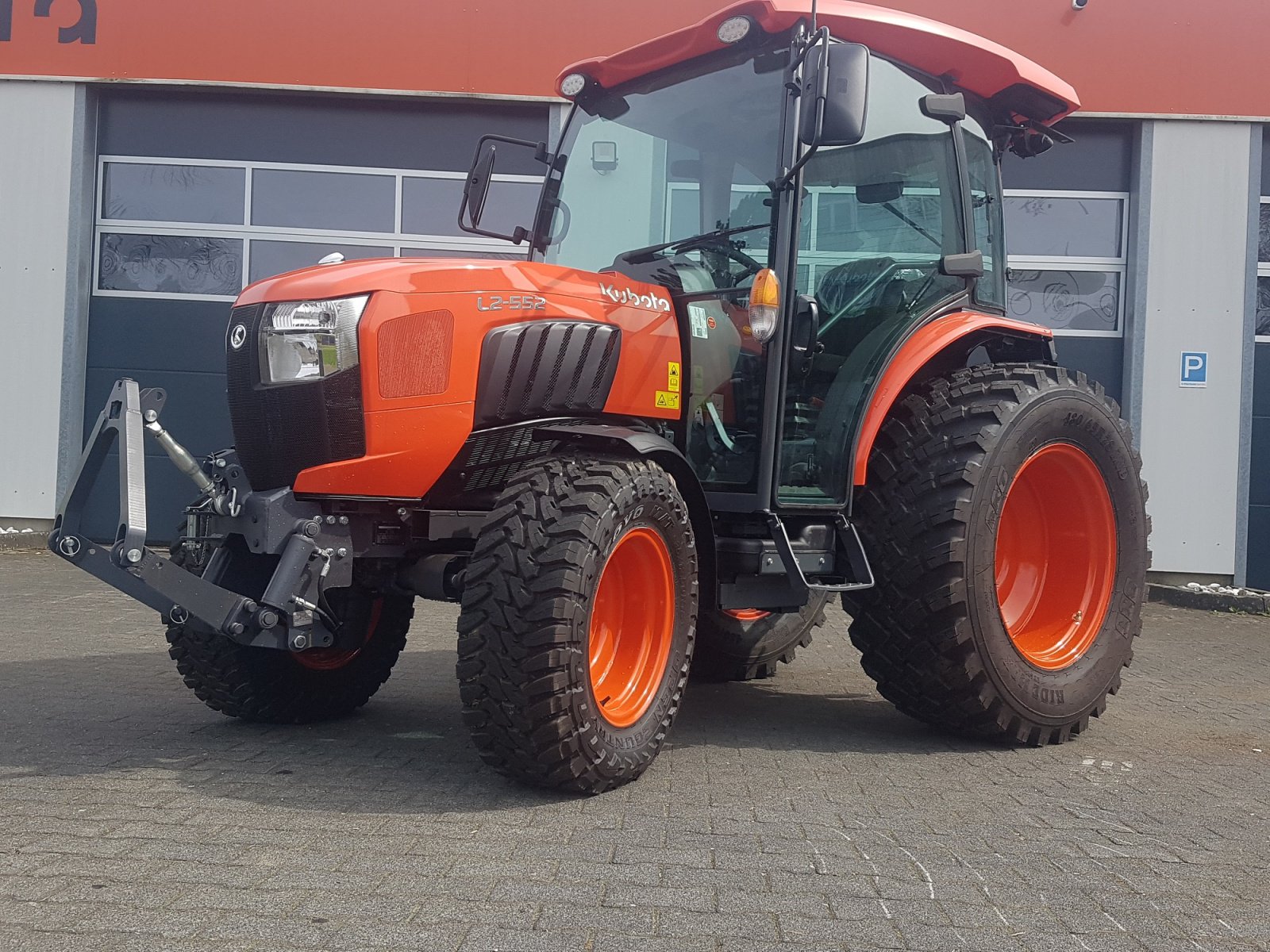 Kommunaltraktor typu Kubota L2-552 H CAB, Neumaschine v Olpe (Obrázok 3)