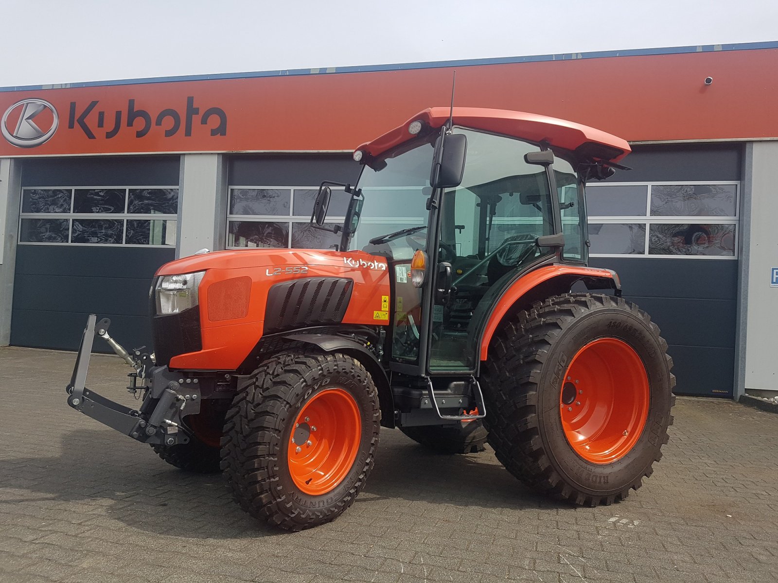 Kommunaltraktor typu Kubota L2-552 H CAB, Neumaschine v Olpe (Obrázok 4)