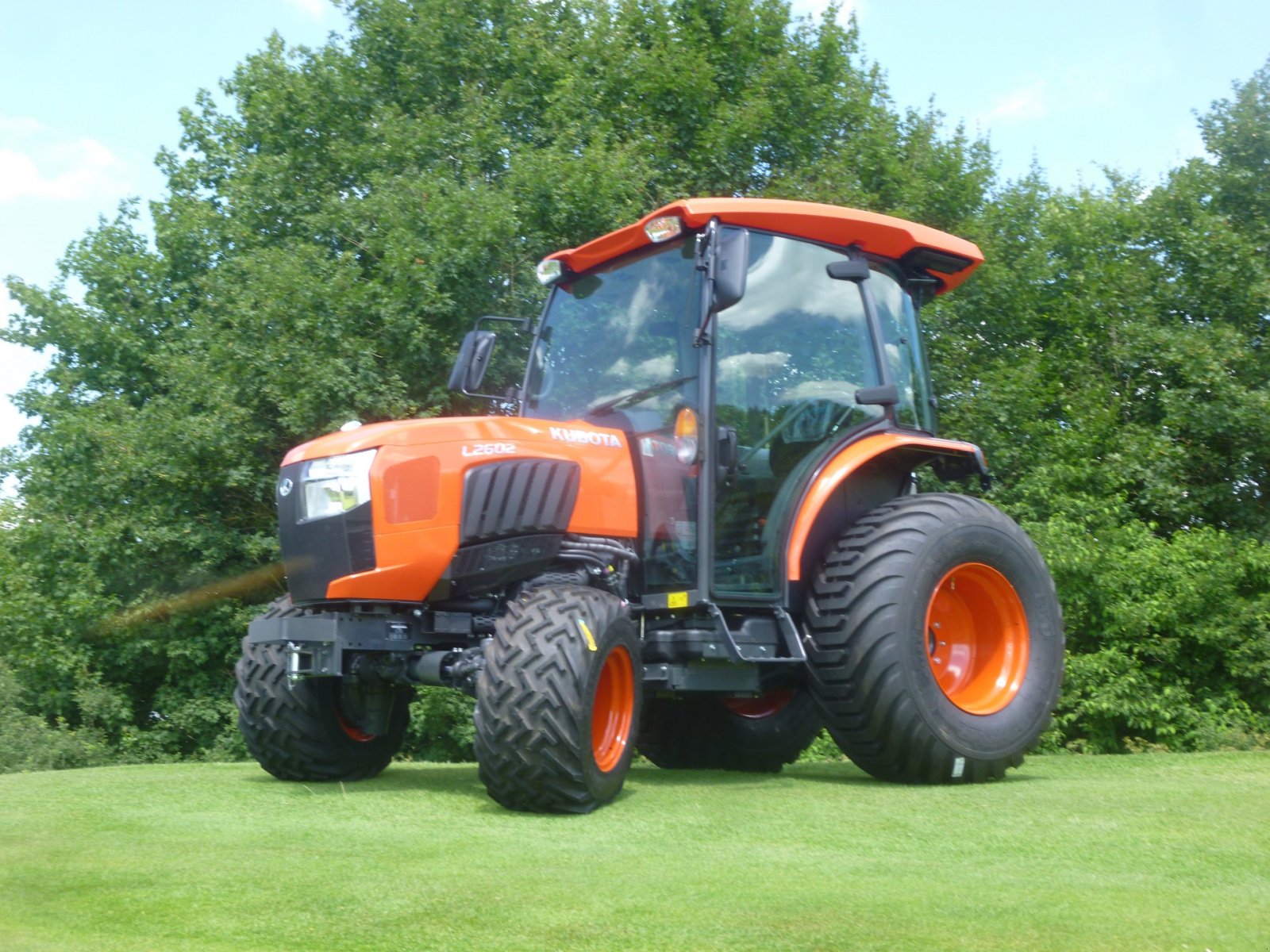 Kommunaltraktor des Typs Kubota L2-622, Neumaschine in Olpe (Bild 5)