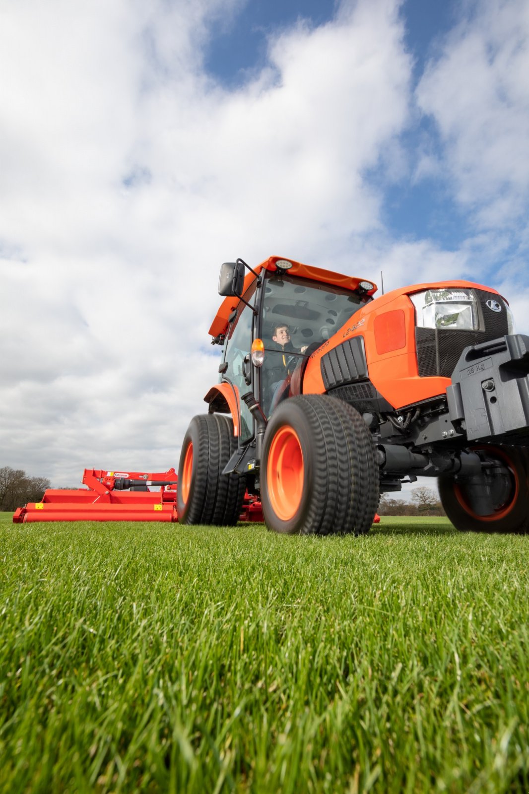 Kommunaltraktor typu Kubota L2-622, Neumaschine v Olpe (Obrázok 9)