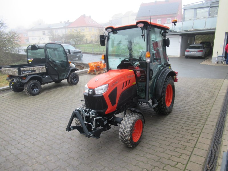 Kommunaltraktor of the type Kubota LX 351 C, Neumaschine in Waischenfeld (Picture 1)