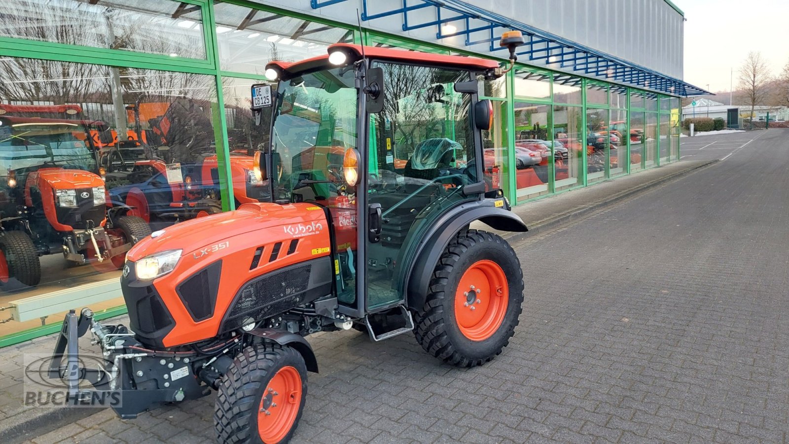 Kommunaltraktor от тип Kubota LX351 CAB, Neumaschine в Olpe (Снимка 5)