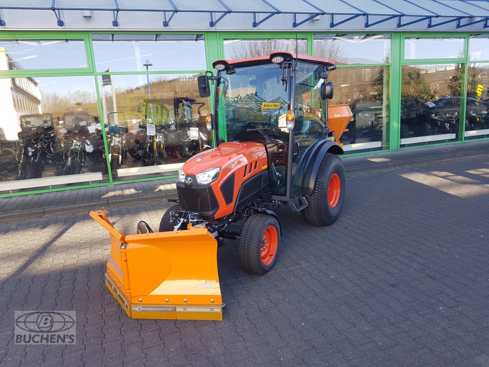 Kommunaltraktor des Typs Kubota LX351 Winterdienst, Neumaschine in Olpe (Bild 8)