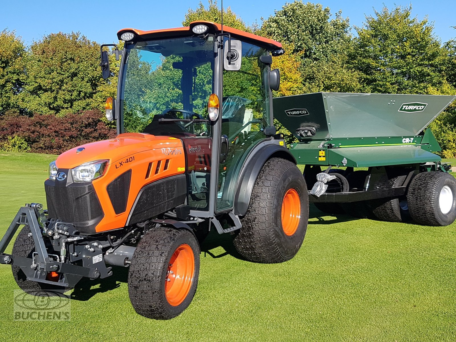 Kommunaltraktor del tipo Kubota LX401 CAB, Neumaschine In Olpe (Immagine 1)