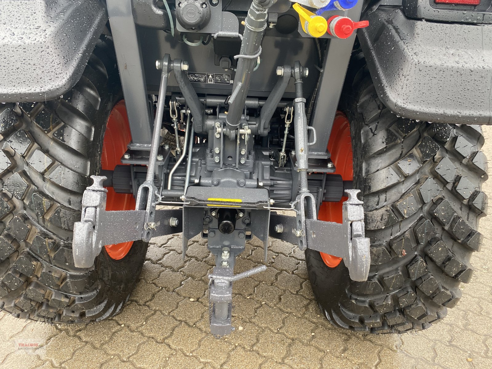 Kommunaltraktor of the type Kubota LX401 CAB, Neumaschine in Mainburg/Wambach (Picture 5)