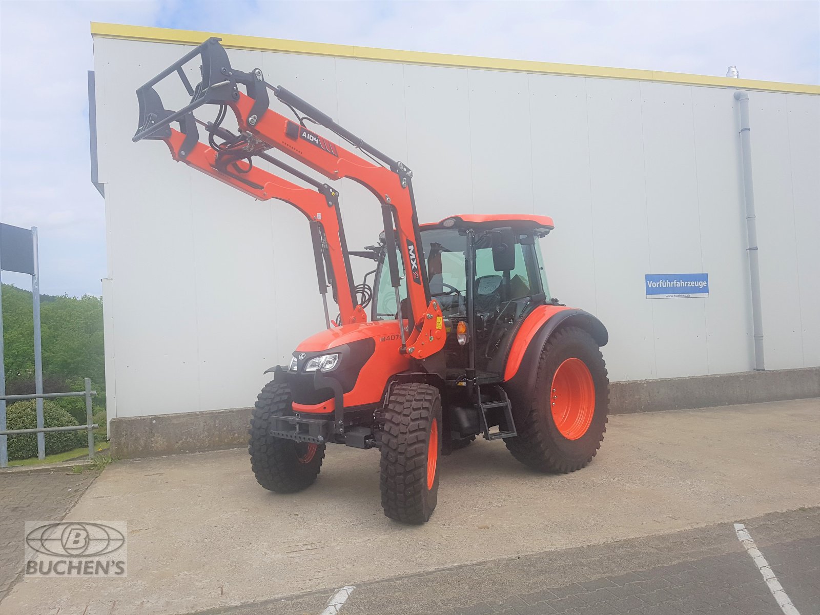 Kommunaltraktor del tipo Kubota M4-073 CAB 36x36, Neumaschine In Olpe (Immagine 8)
