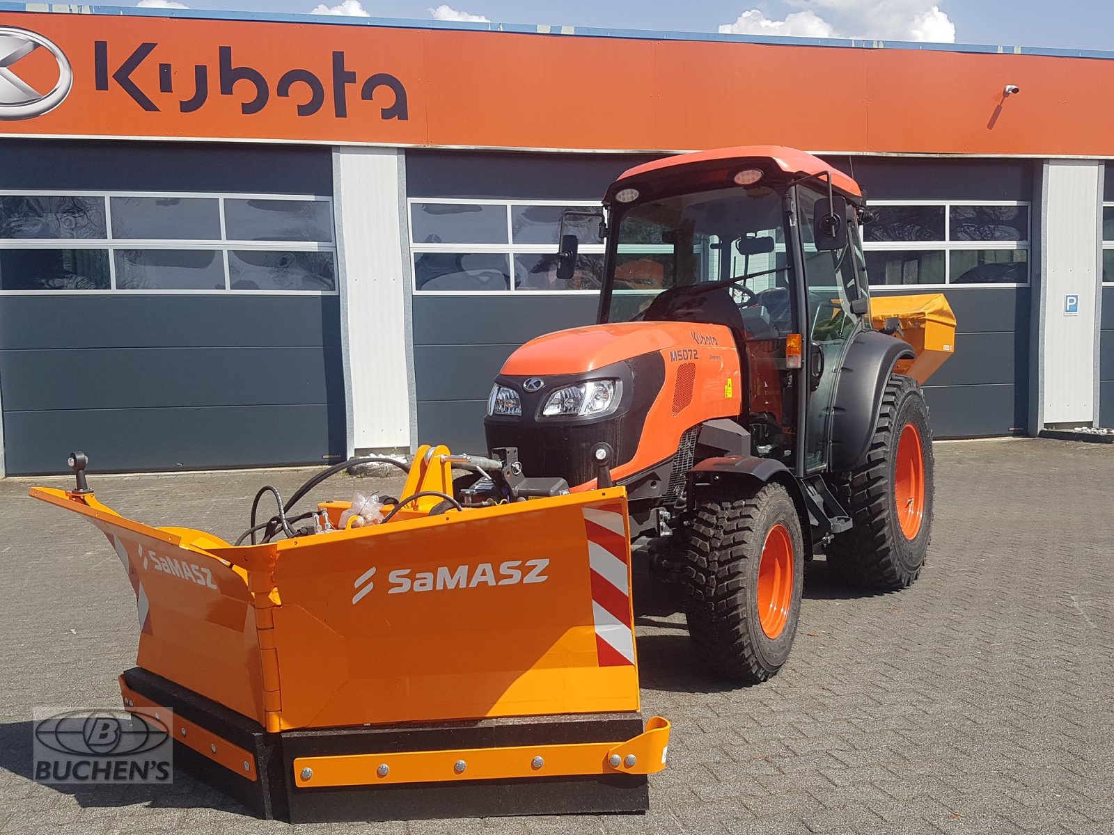 Kommunaltraktor des Typs Kubota M5072 Narrow Winterdienstpaket, Neumaschine in Olpe (Bild 7)