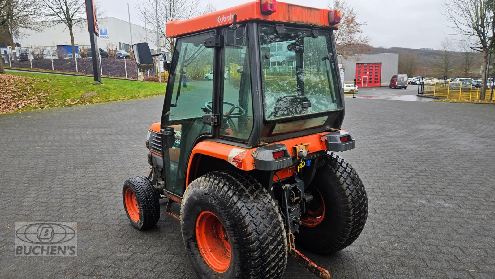 Kommunaltraktor des Typs Kubota STa-30, Gebrauchtmaschine in Olpe (Bild 12)