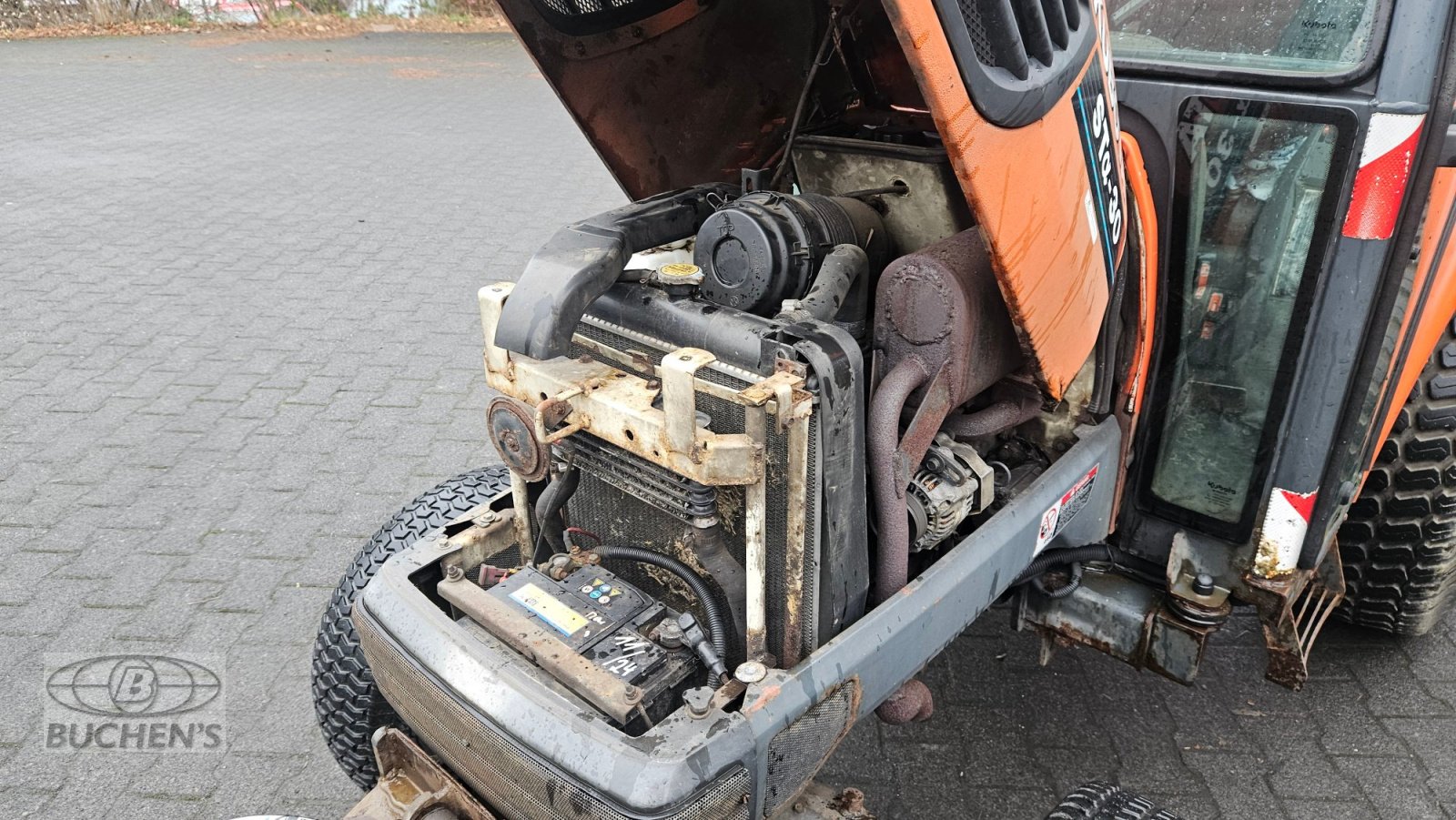 Kommunaltraktor des Typs Kubota STa-30, Gebrauchtmaschine in Olpe (Bild 19)