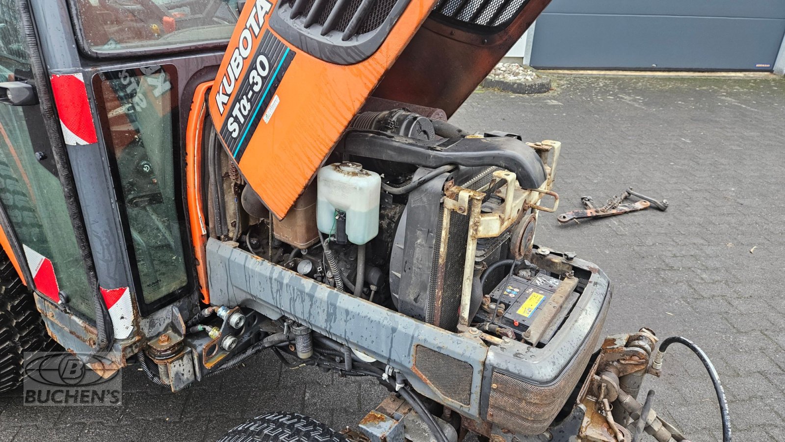 Kommunaltraktor des Typs Kubota STa-30, Gebrauchtmaschine in Olpe (Bild 20)