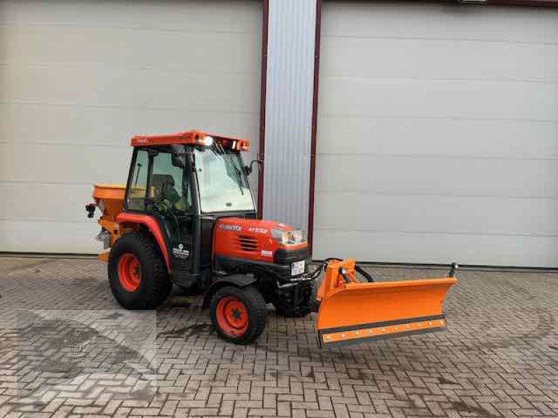 Kommunaltraktor des Typs Kubota STV 32, Gebrauchtmaschine in Südheide (Bild 7)